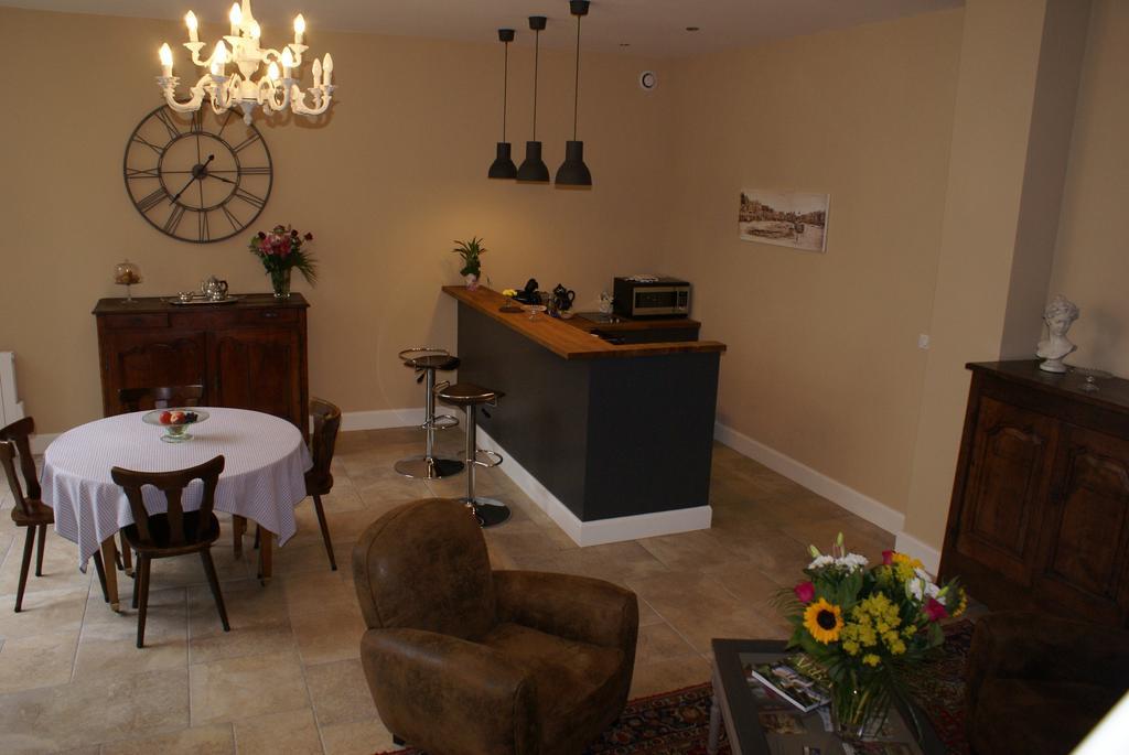 Bed and Breakfast La Cour Des Carmes Аррас Экстерьер фото