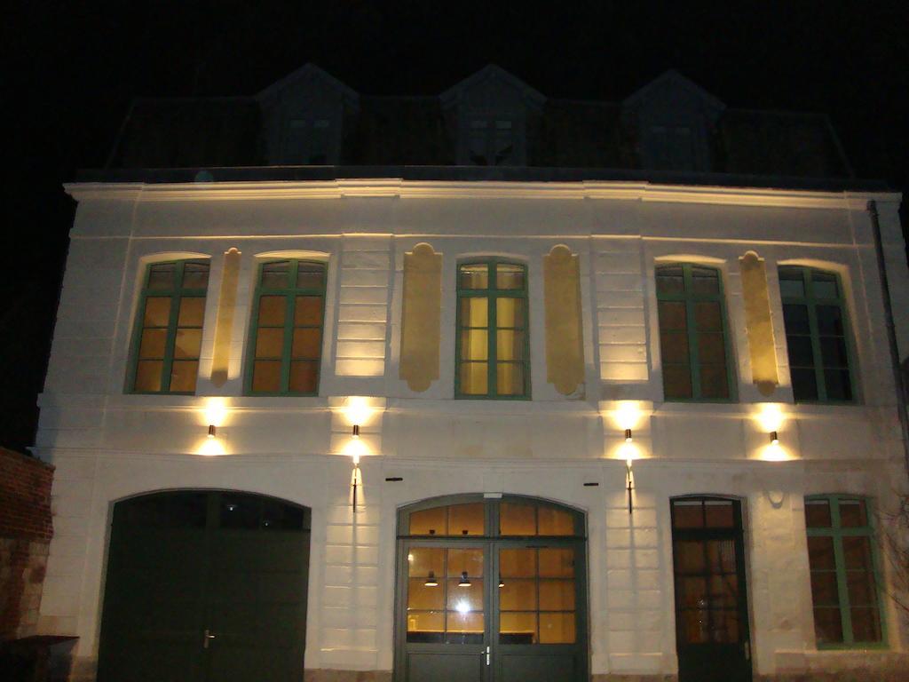 Bed and Breakfast La Cour Des Carmes Аррас Экстерьер фото